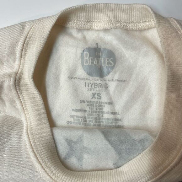 The Beatles Graphic Long Sleeve Tee Carnegie Hall Concert Sweatshirt Sz XS - Picture 2 of 5
